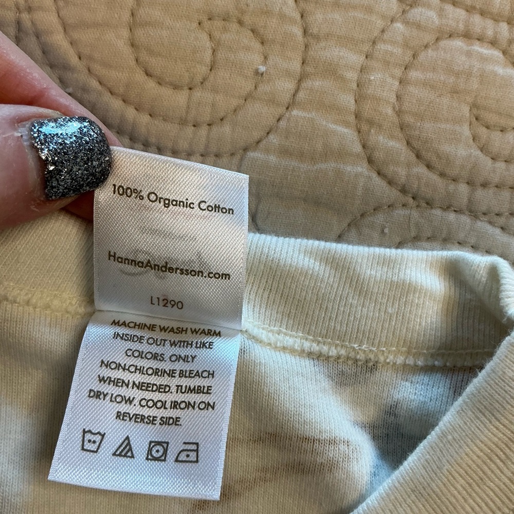 NEW! Hanna Andersson Disney Ears with Stars Moon Pajama Top women’s size Small - Picture 8 of 8